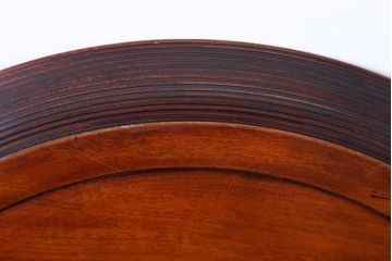 アンティーク雑貨　古い彫刻漢詩入り丸盆(中国?)(漆器)