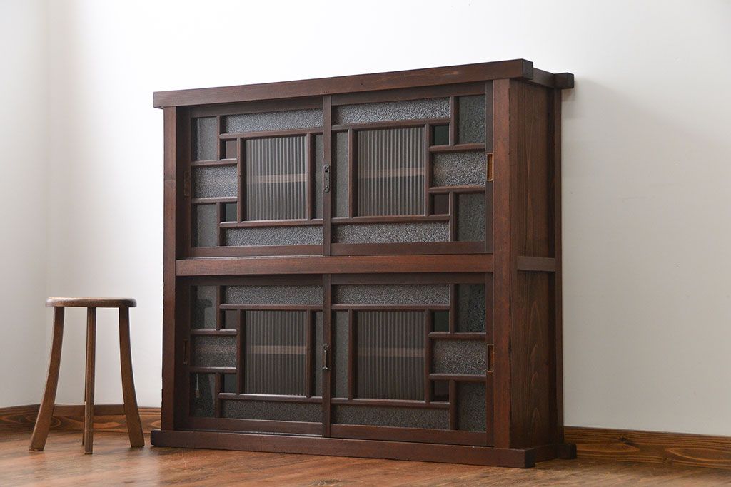 アンティーク家具　大正ロマン　当時物色ガラス入り収納棚