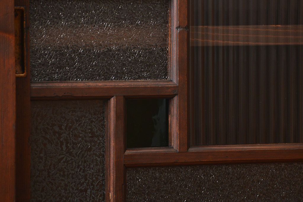 アンティーク家具　大正ロマン　当時物色ガラス入り収納棚