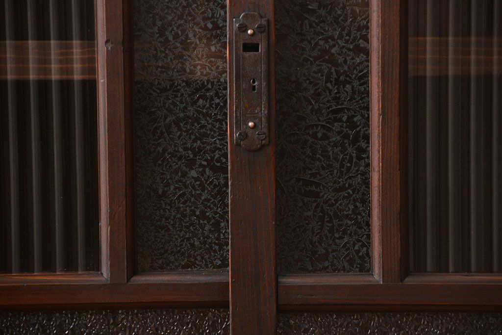 アンティーク家具　大正ロマン　当時物色ガラス入り収納棚