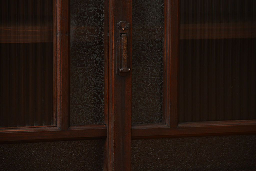 アンティーク家具　大正ロマン　当時物色ガラス入り収納棚