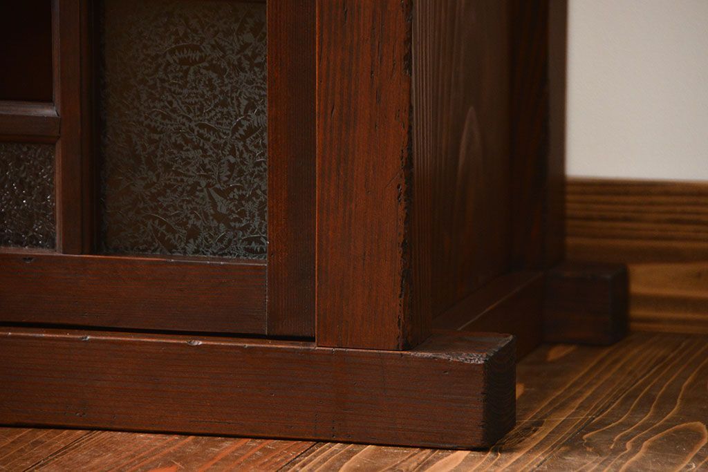 アンティーク家具　大正ロマン　当時物色ガラス入り収納棚