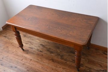 アンティーク家具　【オーク材・キャスター付きダイニングテーブル】イギリスアンティーク　オーク材　キャスター付きダイニングテーブル