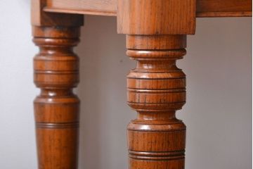 アンティーク家具　【オーク材・キャスター付きダイニングテーブル】イギリスアンティーク　オーク材　キャスター付きダイニングテーブル