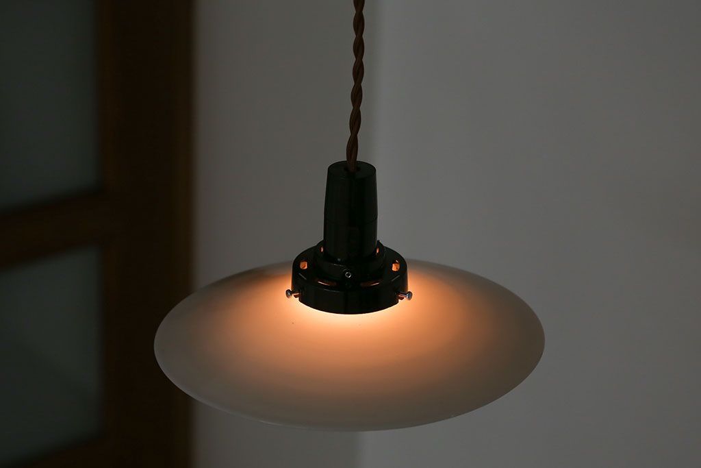 昭和レトロ　平笠天井照明