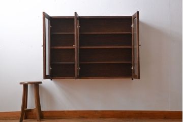 アンティーク家具　アンティーク　お洒落な壁掛けキャビネット