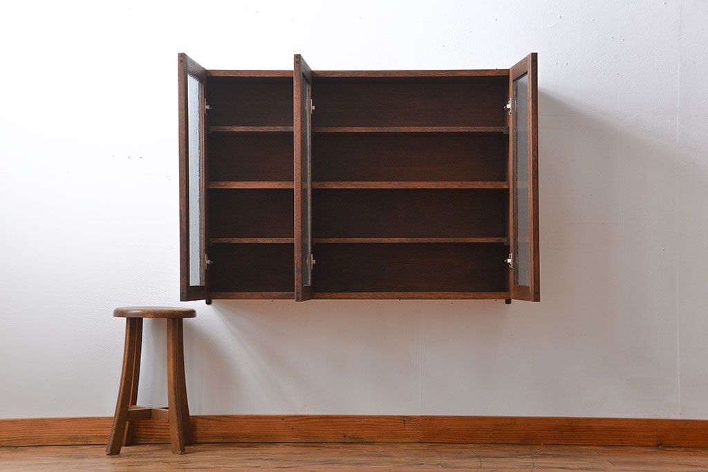 アンティーク家具　気泡ガラス入り!お洒落な壁掛けキャビネット