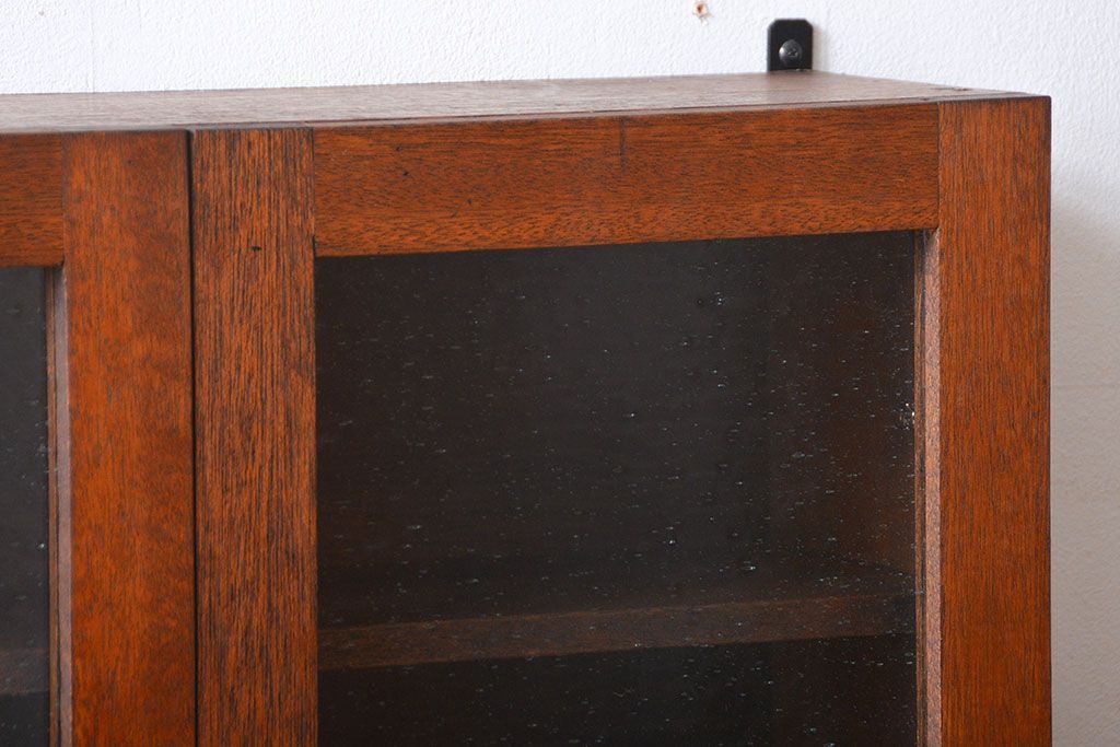 アンティーク家具　気泡ガラス入り!お洒落な壁掛けキャビネット