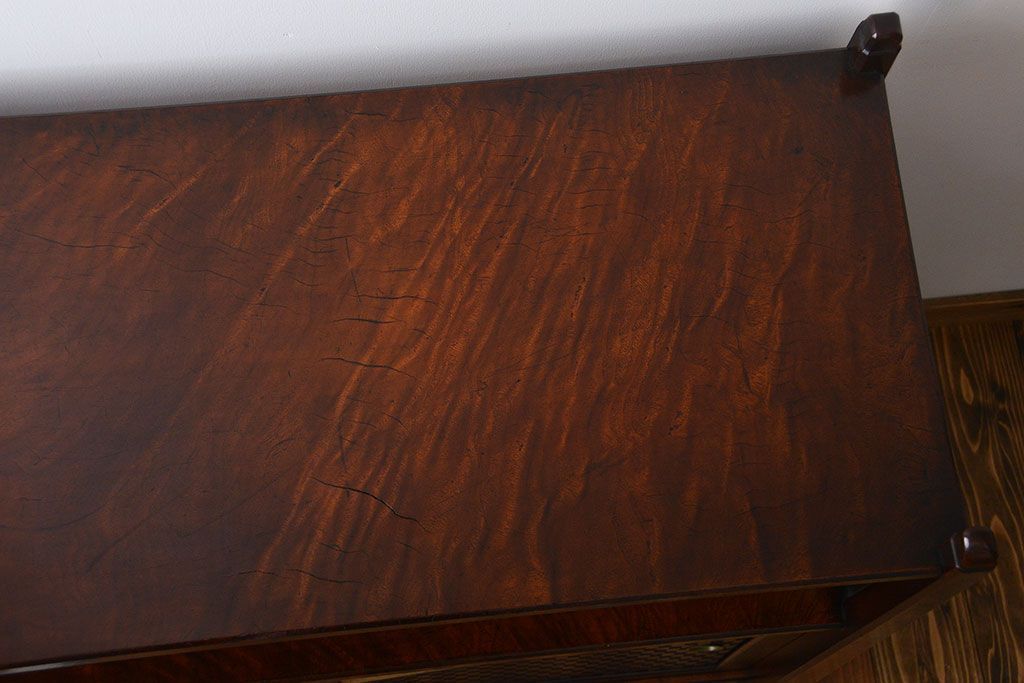 アンティーク家具　古民具・骨董　作り込みの素晴らしい飾り棚