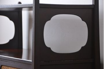 アンティーク家具　古民具・骨董　作り込みの素晴らしい飾り棚