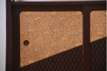 アンティーク家具　古民具・骨董　作り込みの素晴らしい飾り棚