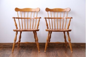 中古　柏木工　ナラ材のダイニングチェア2脚セット(2)