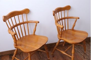 中古　柏木工　ナラ材のダイニングチェア2脚セット(2)