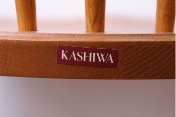中古　柏木工　ナラ材のダイニングチェア2脚セット(2)