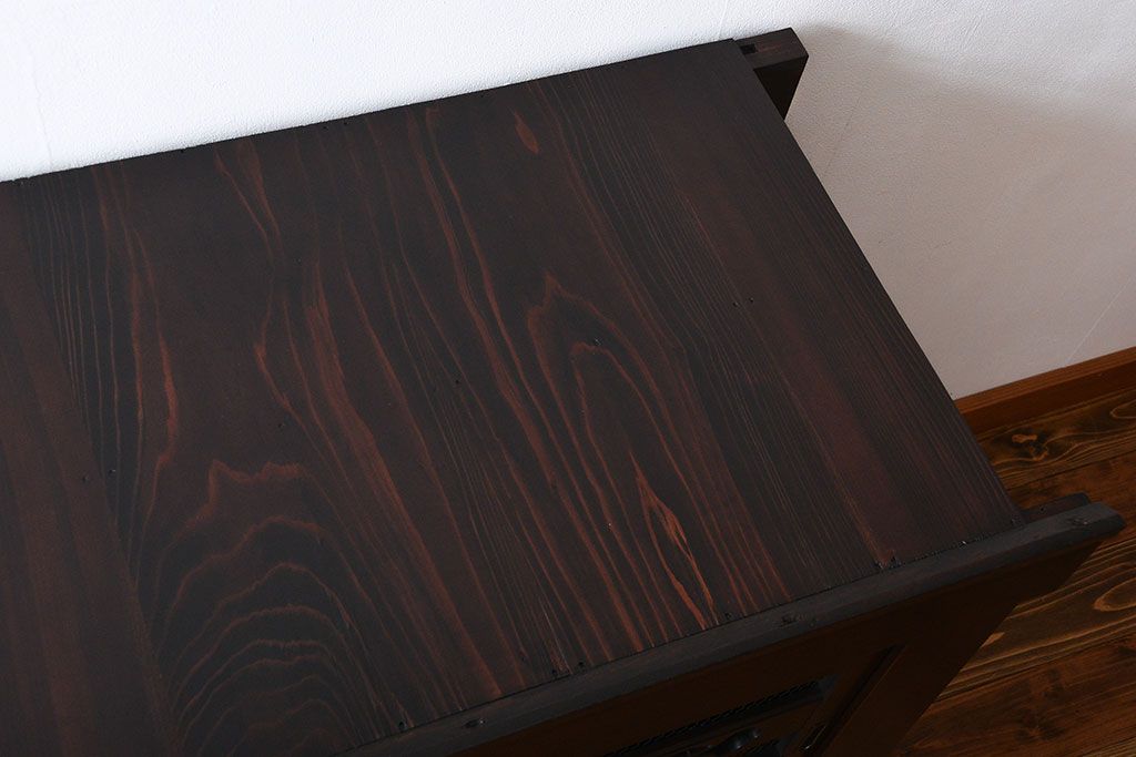 アンティーク家具　古民具・骨董　脚付き!水屋箪笥サイドボード(1)