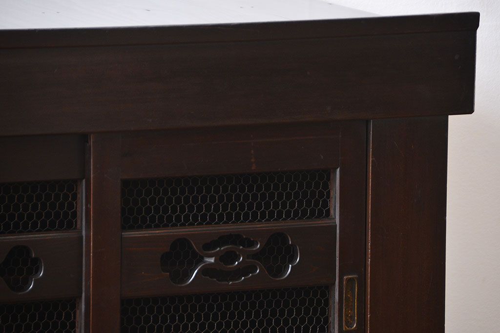 アンティーク家具　古民具・骨董　脚付き!水屋箪笥サイドボード(1)