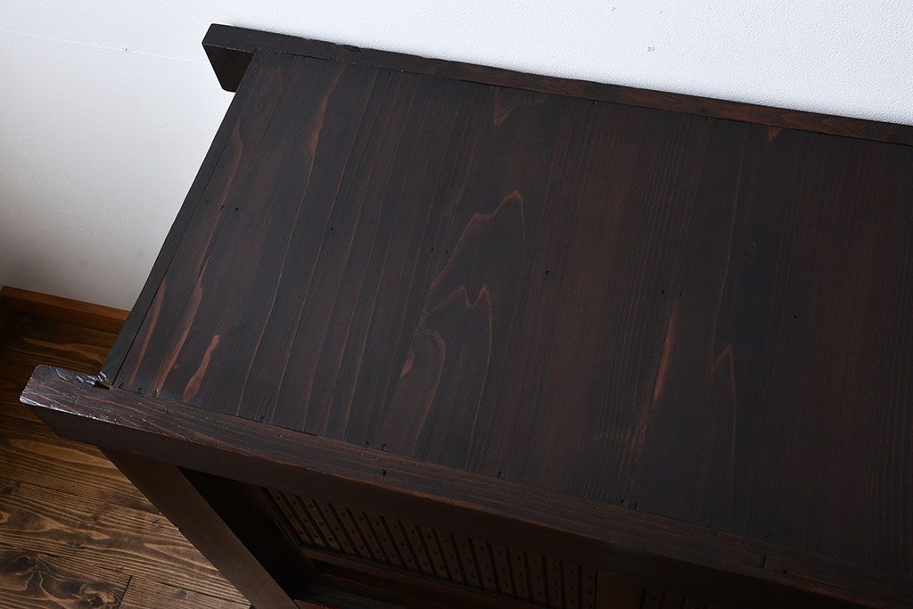 アンティーク家具　古民具・骨董　脚付き水屋箪笥サイドボード(2)