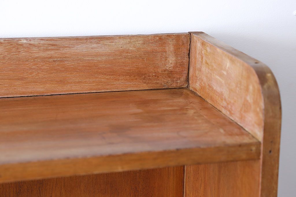 レトロ家具　昭和レトロ　背の高いすっきりとした本棚