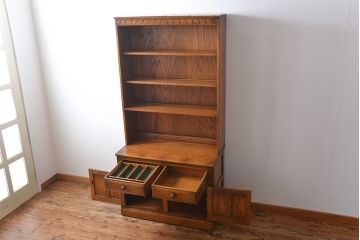 アンティーク家具　イギリスアンティーク　アーコールのカップボード