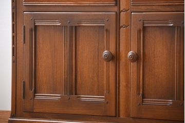 アンティーク家具　イギリスアンティーク　アーコールのカップボード