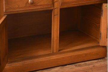 アンティーク家具　イギリスアンティーク　アーコールのカップボード