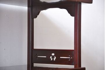 アンティーク家具　古民具・骨董　透かし彫りが美しい飾り棚