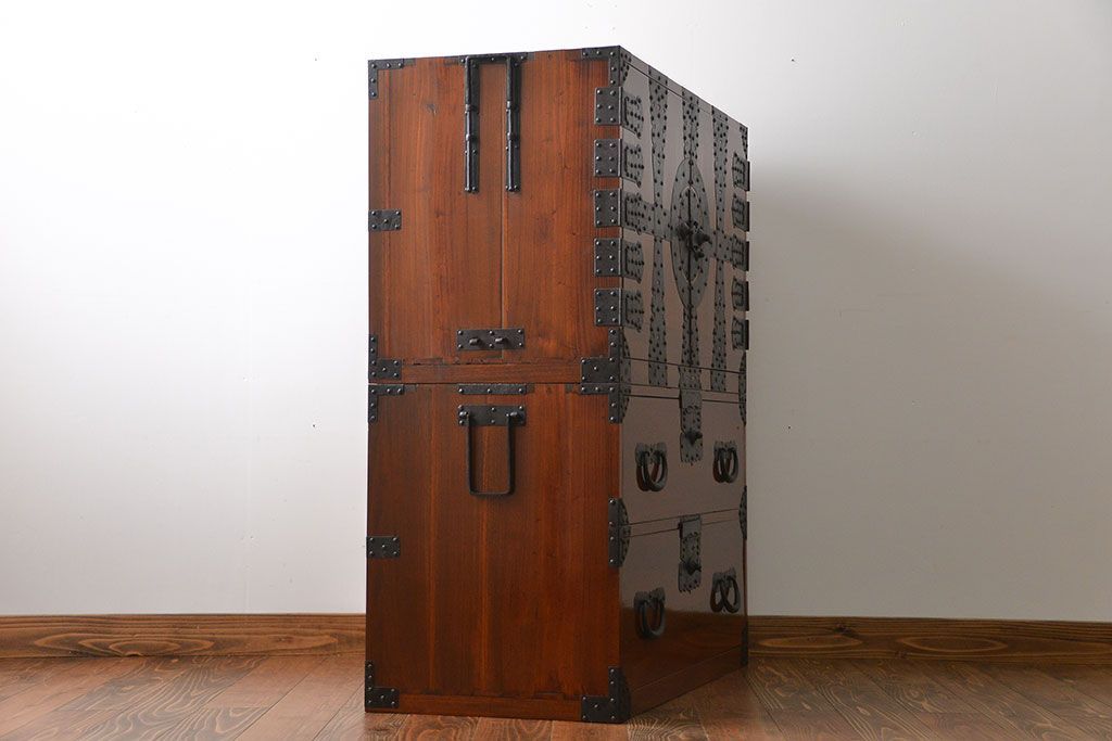 アンティーク家具　古民具・骨董　前面欅材!観音開き時代箪笥