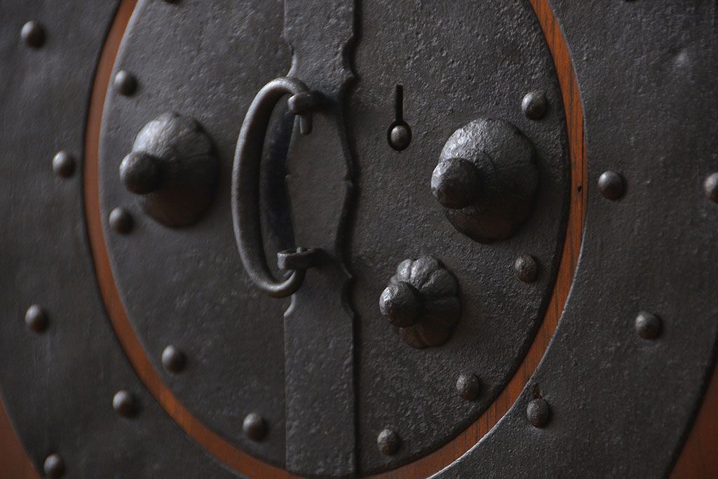 アンティーク家具　古民具・骨董　前面欅材!観音開き時代箪笥