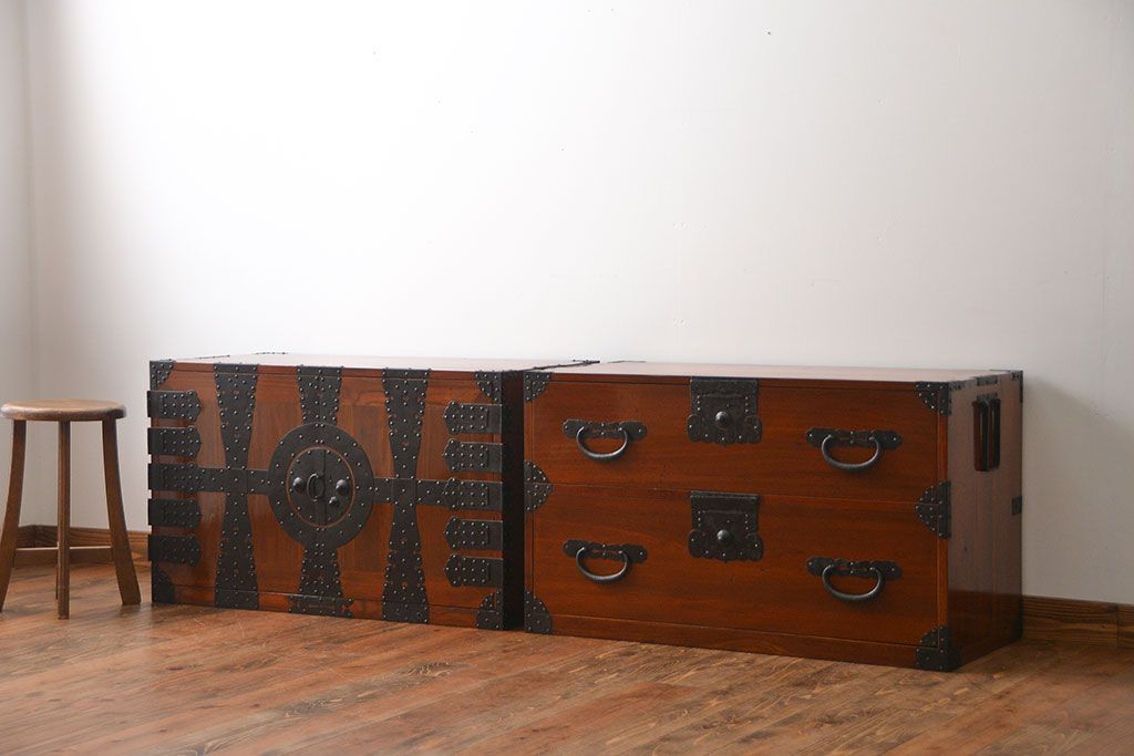 アンティーク家具　古民具・骨董　前面欅材!観音開き時代箪笥