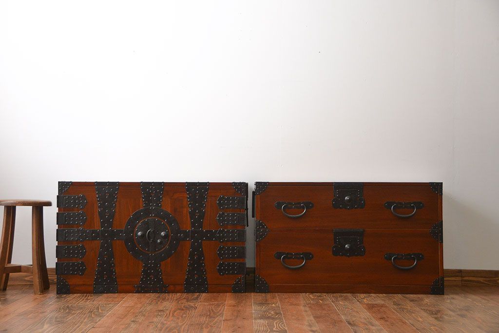 アンティーク家具　古民具・骨董　前面欅材!観音開き時代箪笥