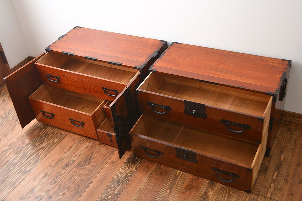 アンティーク家具　古民具・骨董　前面欅材!観音開き時代箪笥