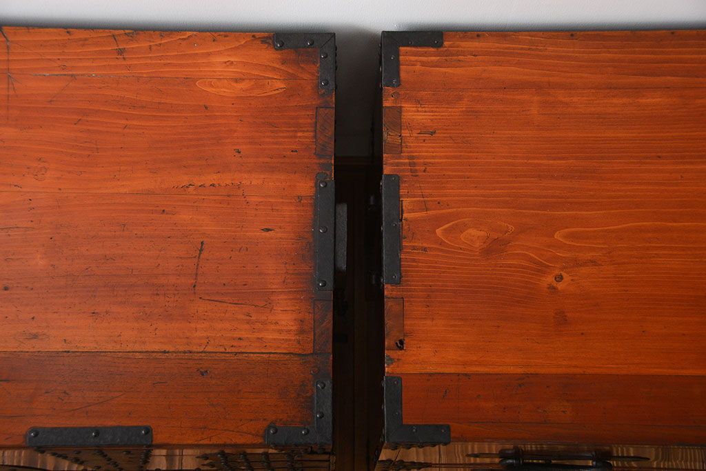 アンティーク家具　古民具・骨董　前面欅材!観音開き時代箪笥