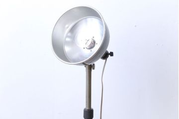 昭和レトロ　サビが味のあるフロアスタンド