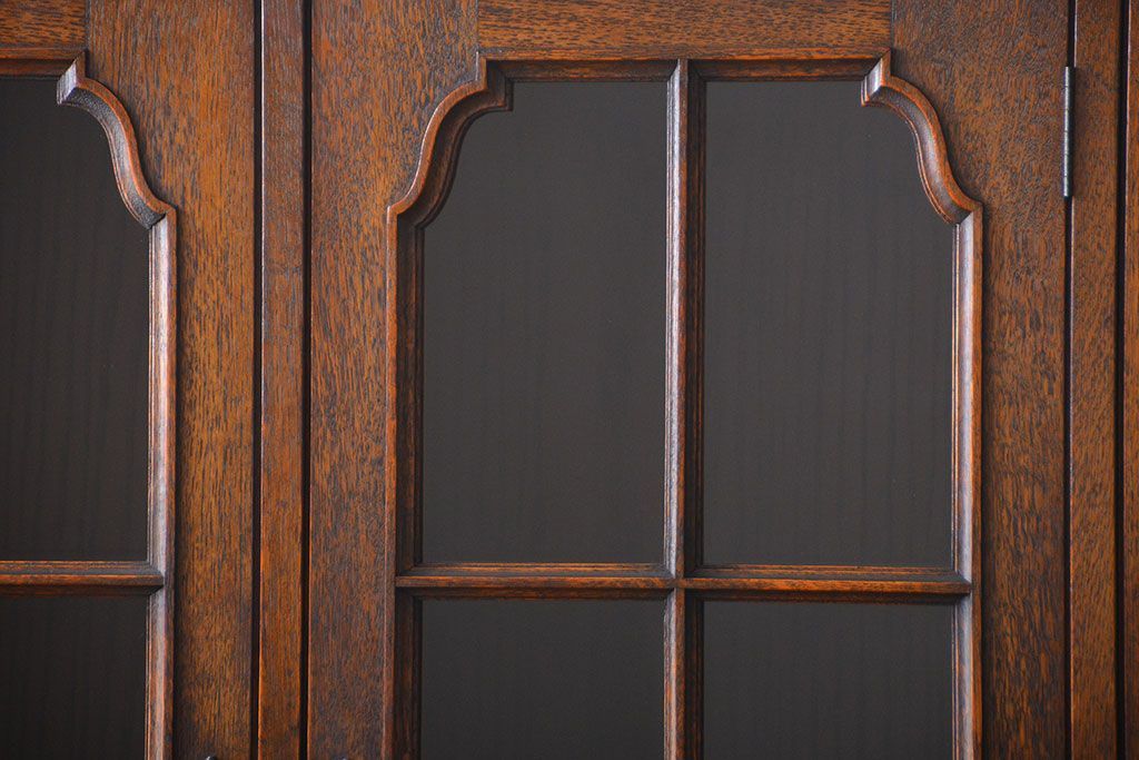 アンティーク家具　アンティーク　高級品!ナラ材のキャビネット