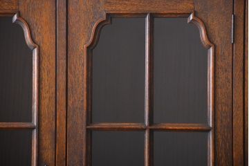 アンティーク家具　アンティーク　高級品!ナラ材のキャビネット