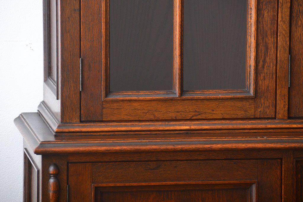 アンティーク家具　アンティーク　高級品!ナラ材のキャビネット