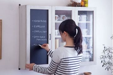 アンティーク家具　アンティークペイント　壁掛けキャビネット(1)