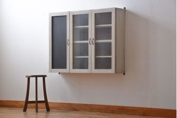 アンティーク家具　アンティークペイント　壁掛けキャビネット(1)