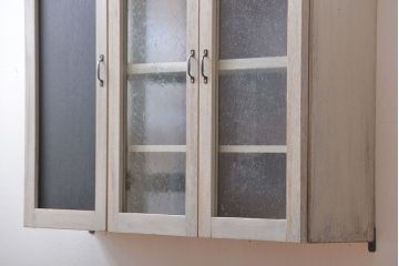 アンティーク家具　アンティークペイント　壁掛けキャビネット(1)