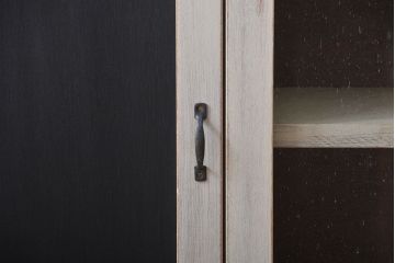 アンティーク家具　アンティークペイント　壁掛けキャビネット(1)