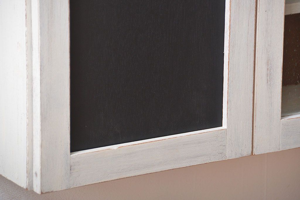 アンティーク家具　アンティークペイント　壁掛けキャビネット(1)