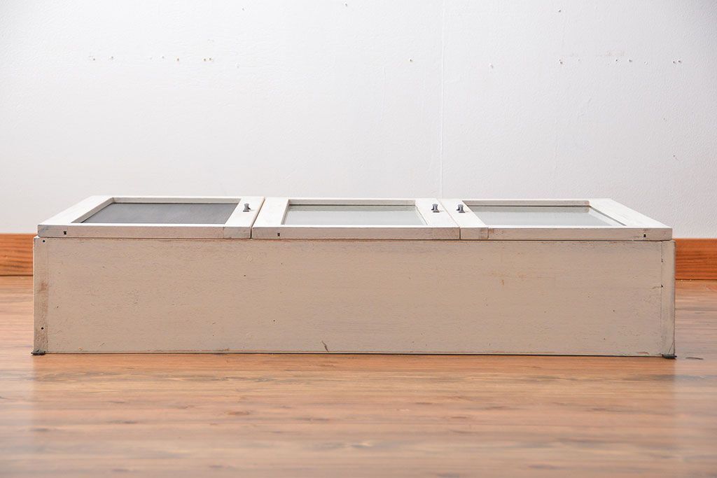 アンティーク家具　アンティークペイント　壁掛けキャビネット(1)