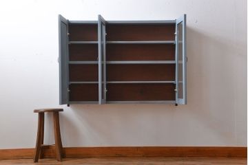 アンティーク家具　アンティークペイント　壁掛けキャビネット(2)