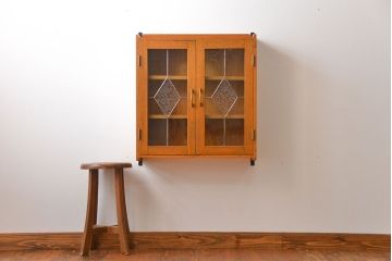 アンティーク家具　ステンドグラス戸　壁掛けキャビネット