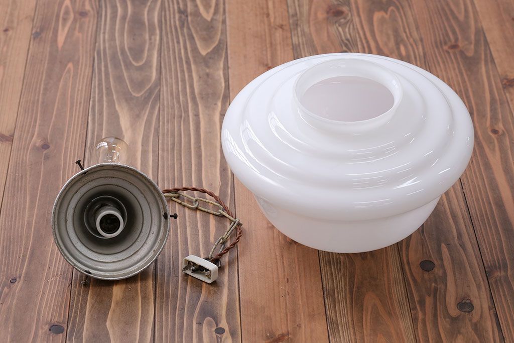 昭和レトロ　ガラス天井照明(2)