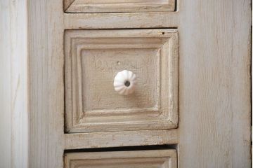 アンティーク家具　イギリスアンティーク　24杯引き出し付きドロワー