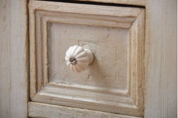 アンティーク家具　イギリスアンティーク　24杯引き出し付きドロワー