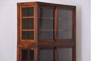 アンティーク家具　アンティーク　三段重ねガラス戸収納棚