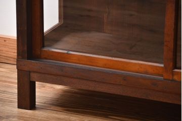 アンティーク家具　アンティーク　三段重ねガラス戸収納棚