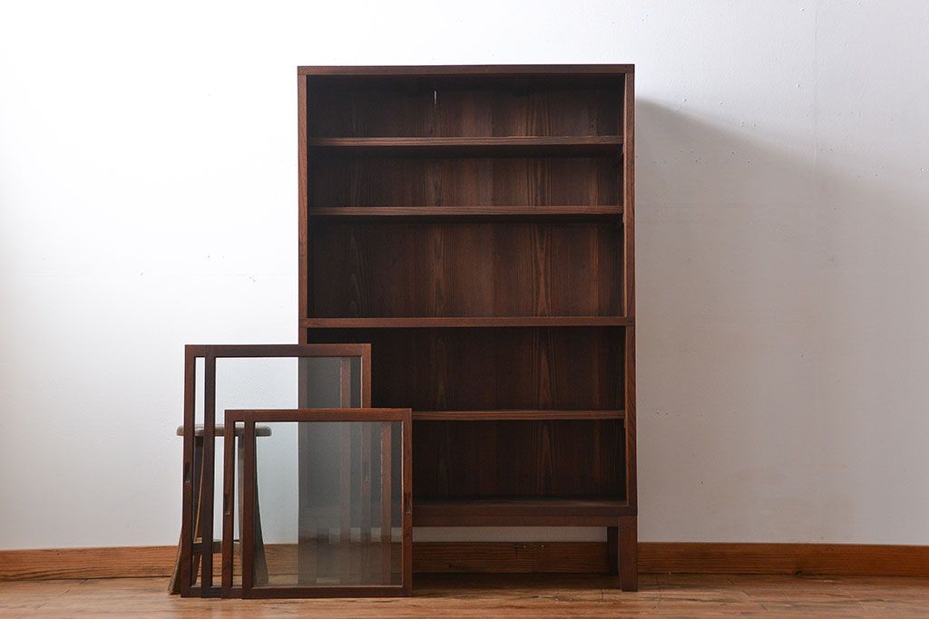 アンティーク家具　大正ロマン　前面欅材の脚付き戸棚